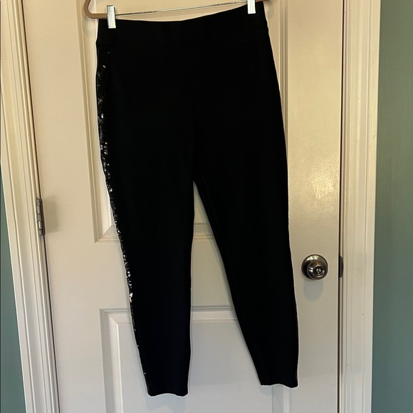 SPANX Pants - SPANX Black Cropped Pants with Sequin Detail